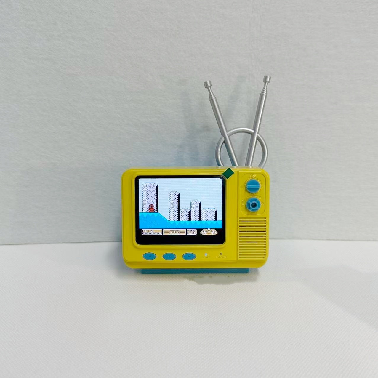 GV300S Retro-Style Creative Wireless C3 Gaming Console