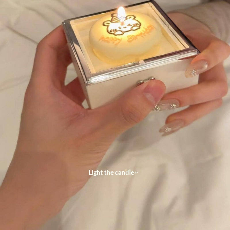 Creative Automatic Rotating Jewelry Box In The Shape Of A Little Bear Cake